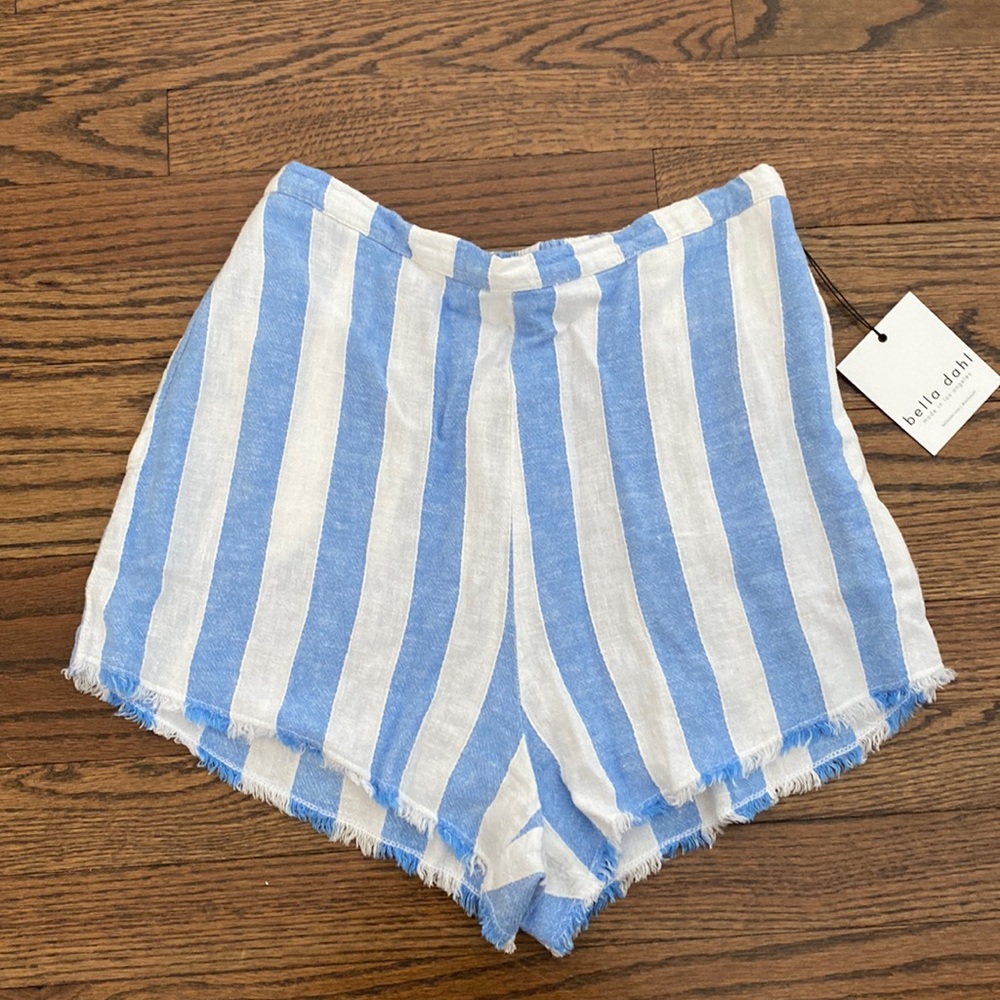 Bella Dahl striped short. NBW with tags.